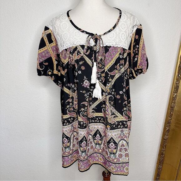 NWT Suzanne Betro Weekend Lace Yoke Tie Notch Neck Tunic Top Size 1X $94 - Picture 1 of 6